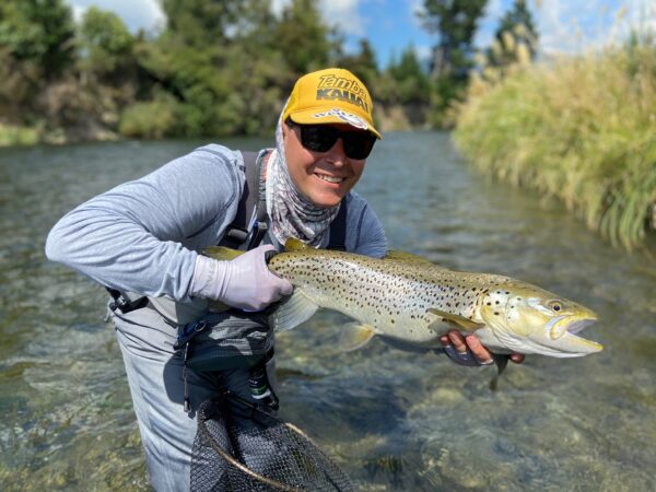 he Taupō region is a fly fisherman's paradise, with over 600 kilometers of fishable water. Whether you're a seasoned angler or just getting started, there is a Chris jolly guided tour for you.